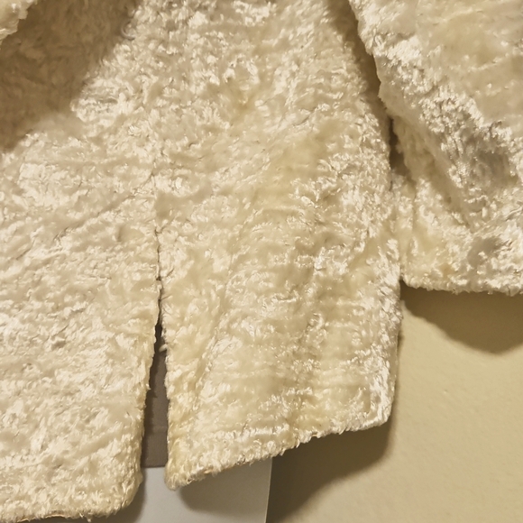 Jessica Cream Satin Lined Shrug - Picture 3 of 10